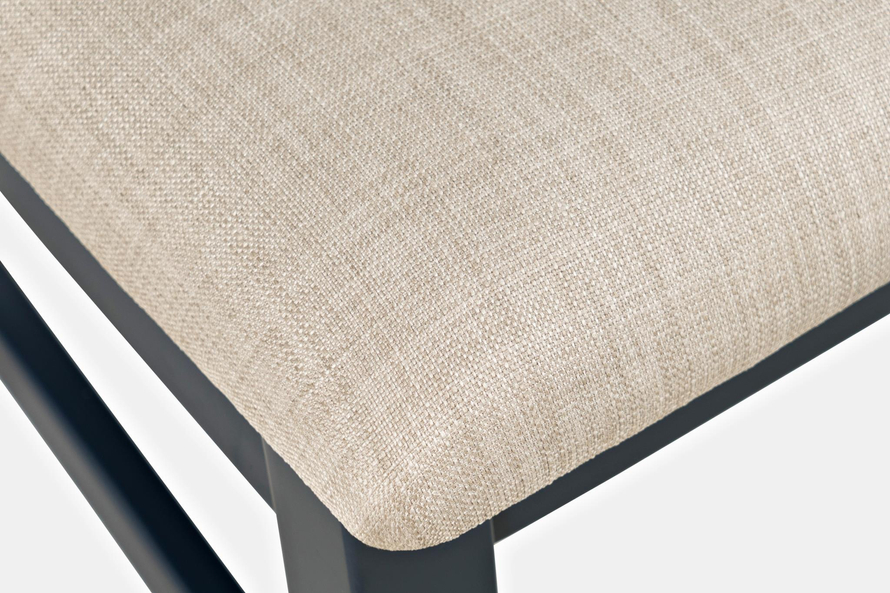 Avola AV775-370 Chair