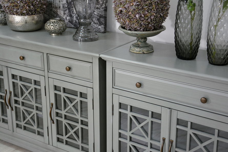 Avola AV375-32 Sideboard