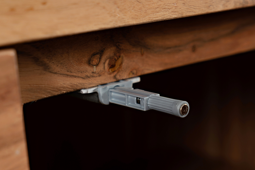 Avola AV1995-72 Sideboard