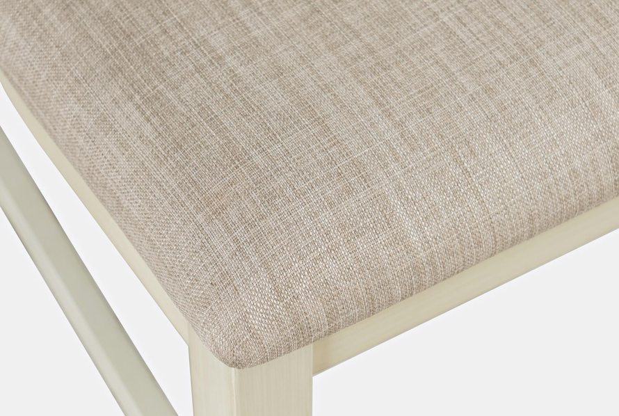 Avola AV675-370 Chair