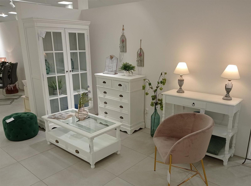 Latina LA013 Chest of drawers