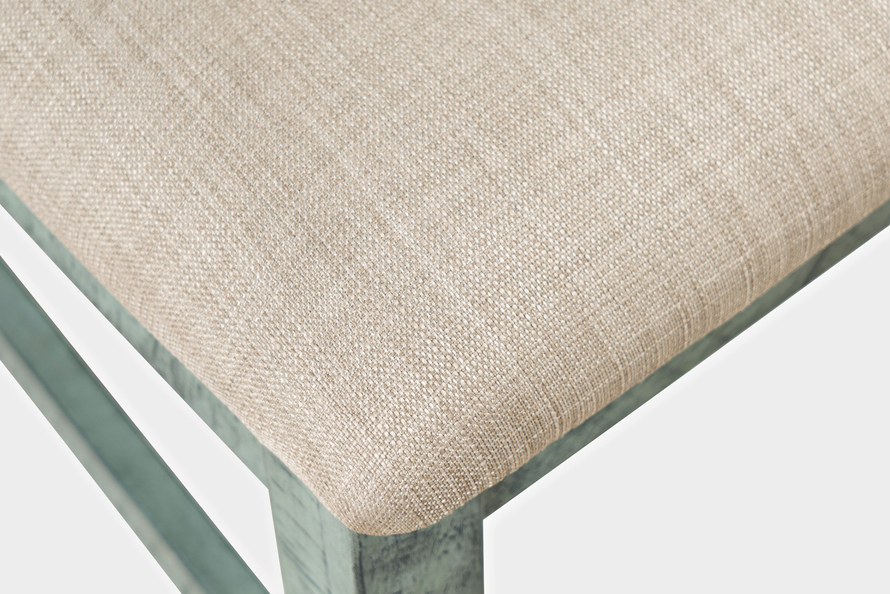 Avola AV1615-370KD Chair